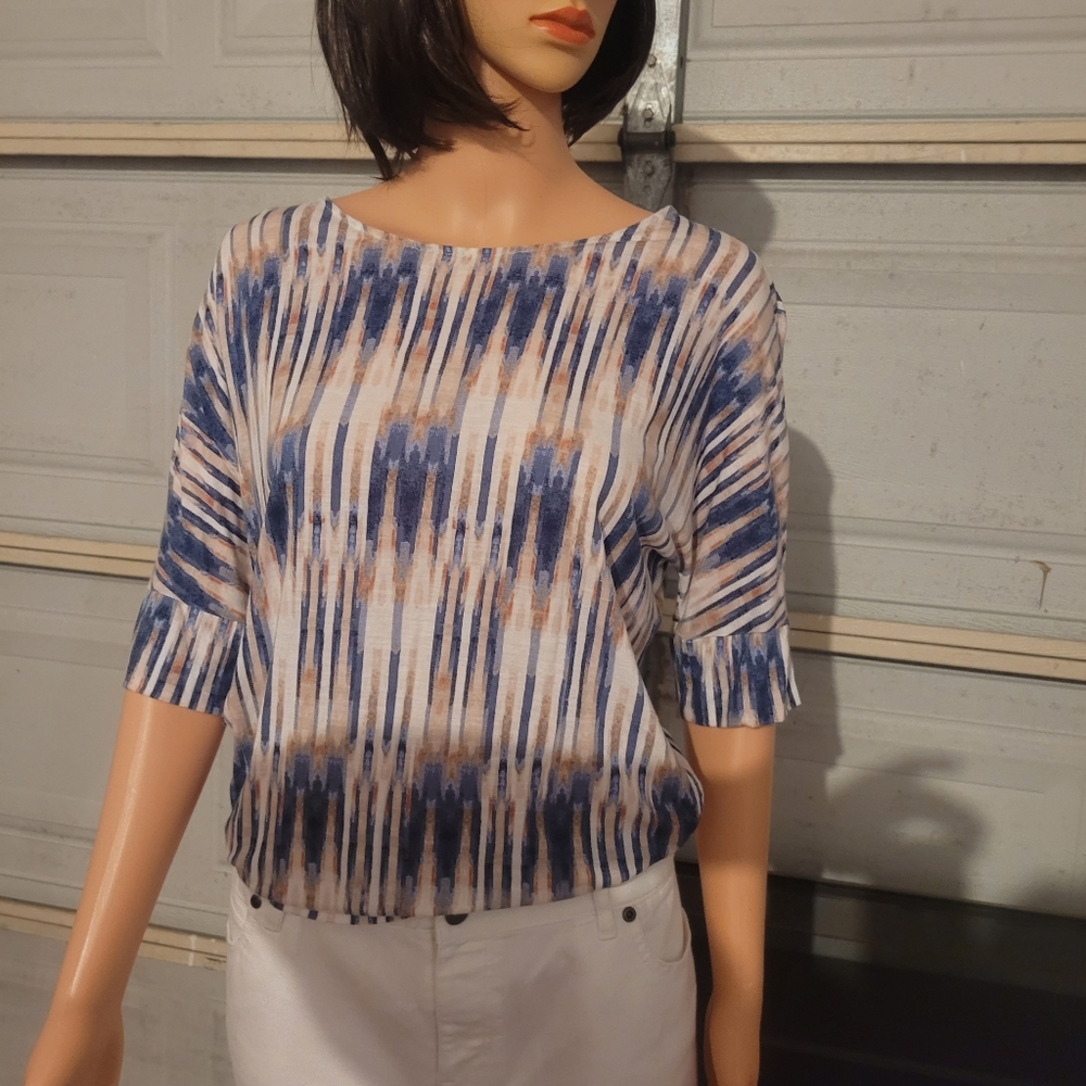 Chico's White and Blue Pleated 3/4 Sleeve Blouse
